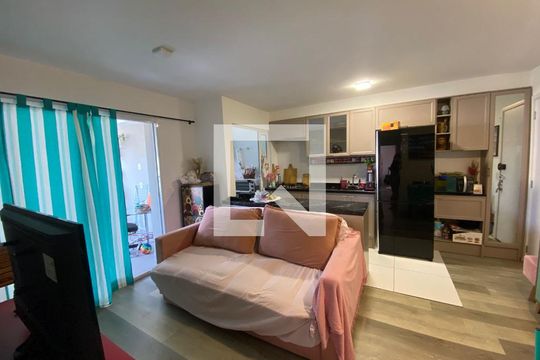 Sala de apartamento à venda com 2 quartos, 66m² em Santo Amaro, São Paulo