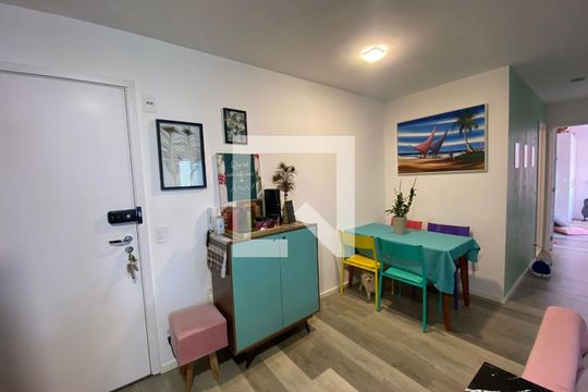 Sala de apartamento à venda com 2 quartos, 66m² em Santo Amaro, São Paulo
