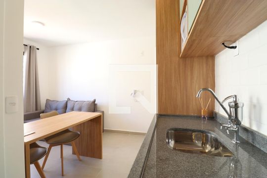 Cozinha de apartamento à venda com 1 quarto, 25m² em Barra Funda, São Paulo