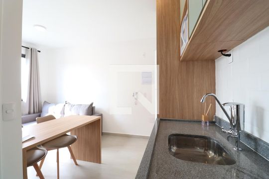 Cozinha de apartamento à venda com 1 quarto, 25m² em Barra Funda, São Paulo