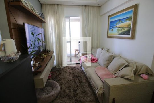 Sala de apartamento à venda com 2 quartos, 53m² em Vila Yara, Osasco