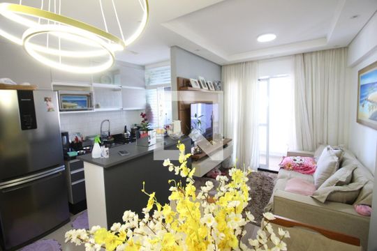 Apartamento à venda com 2 quartos, 53m² em Vila Yara, Osasco