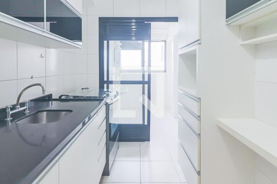 Cozinha de apartamento à venda com 4 quartos, 222m² em Cidade São Francisco, São Paulo