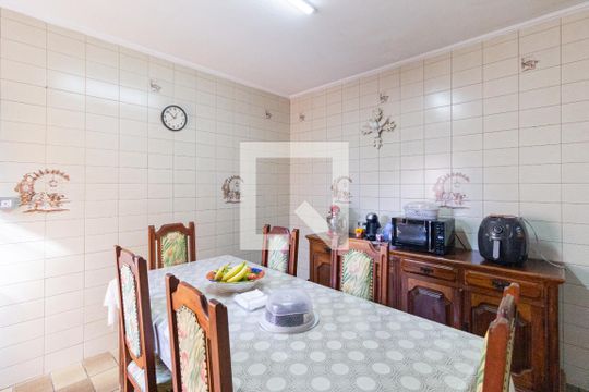 Cozinha de casa para alugar com 3 quartos, 500m² em Km 18, Osasco