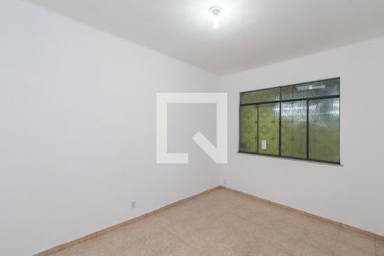 Quarto 2 de casa para alugar com 2 quartos, 120m² em Irajá, Rio de Janeiro