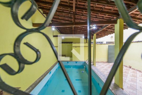 Vista do Quarto 2 de casa para alugar com 2 quartos, 120m² em Irajá, Rio de Janeiro