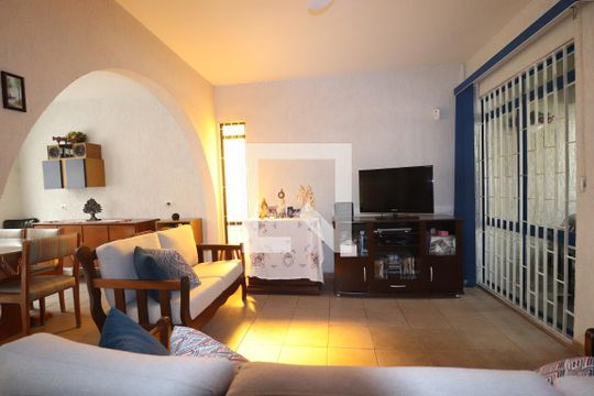 Sala de casa à venda com 3 quartos, 140m² em Vila Valparaíso, Santo André