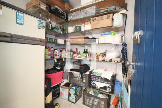 Despensa de casa à venda com 3 quartos, 140m² em Vila Valparaíso, Santo André