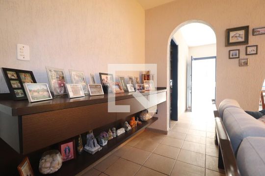 Sala de casa à venda com 3 quartos, 140m² em Vila Valparaíso, Santo André