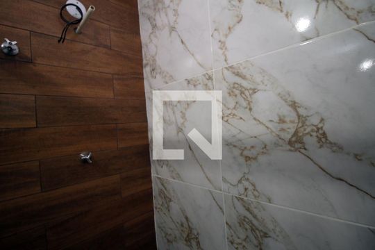 Banheiro de serviço   de casa à venda com 2 quartos, 120m² em Irajá, Rio de Janeiro