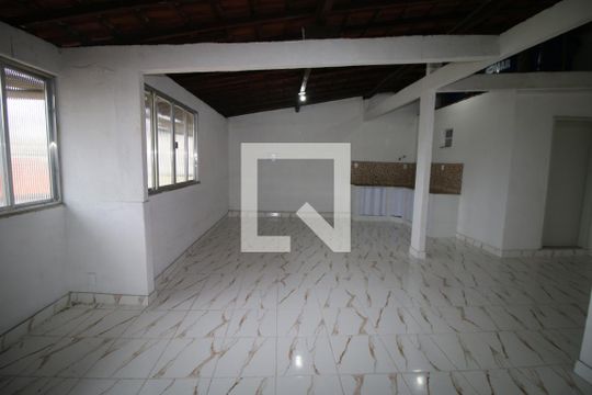 Terraço de casa à venda com 2 quartos, 120m² em Irajá, Rio de Janeiro