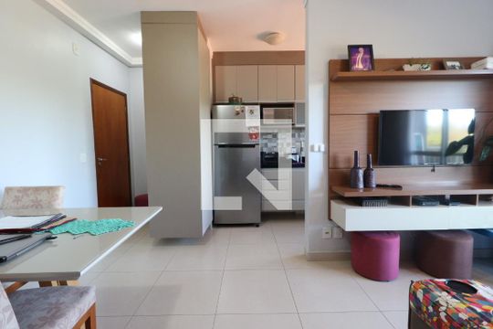 Sala de apartamento para alugar com 2 quartos, 58m² em Vila Amelia, Ribeirão Preto