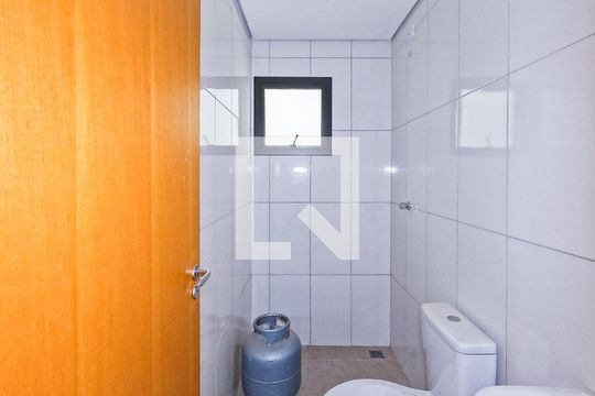 Banheiro de kitnet/studio à venda com 1 quarto, 26m² em Vila Cruz das Almas, São Paulo
