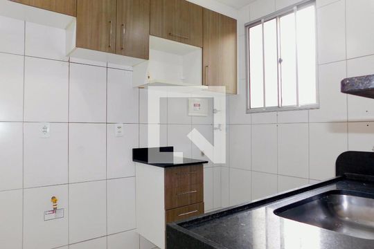 Cozinha de apartamento para alugar com 2 quartos, 42m² em Vila Monte Alegre, Paulínia