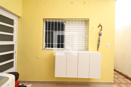 Lavanderia de casa à venda com 3 quartos, 160m² em Vila Vitória, Santo André
