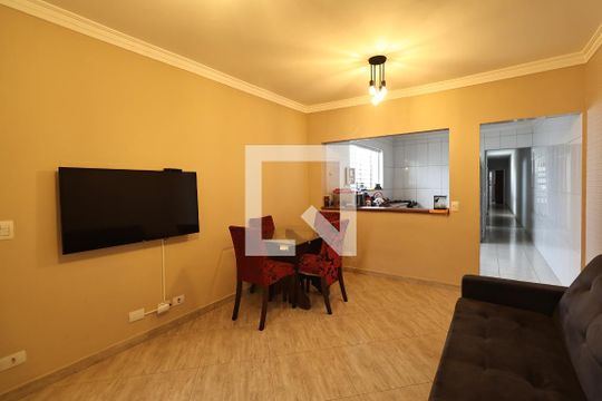 Casa à venda com 3 quartos, 160m² em Vila Vitória, Santo André
