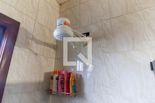 Banheiro Suíte 2 de casa de condomínio à venda com 4 quartos, 367m² em Matapaca, Niterói