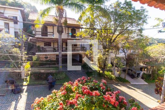 Vista Sacada Suíte 1 de casa de condomínio à venda com 4 quartos, 367m² em Matapaca, Niterói