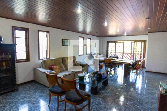 Casa de Condomínio à venda com 4 quartos, 367m² em Matapaca, Niterói
