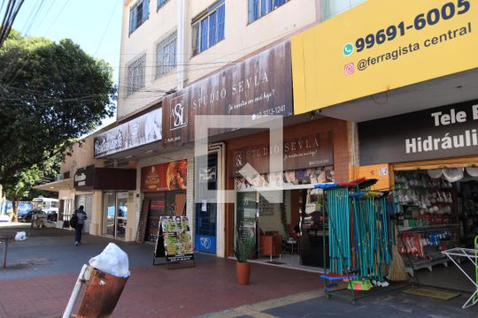 Fachada de apartamento para alugar com 2 quartos, 90m² em Setor Central, Goiânia