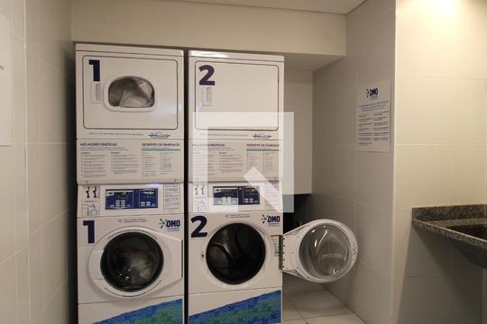 Área Comum - Lavanderia de kitnet/studio para alugar com 1 quarto, 39m² em Indianópolis, São Paulo