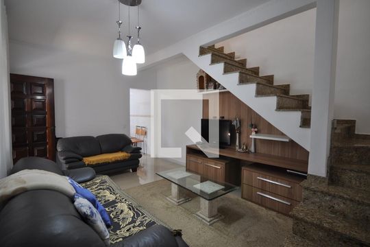 Sala de casa à venda com 3 quartos, 240m² em Vila Medeiros, São Paulo