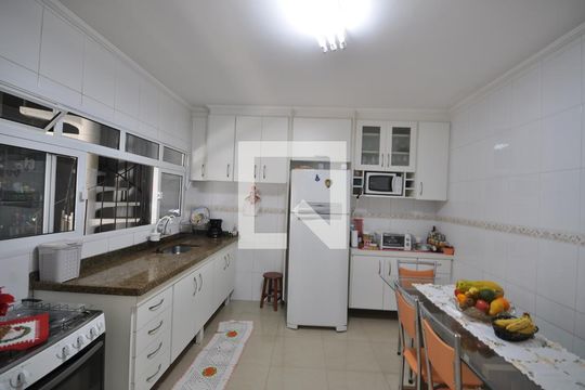 Cozinha de casa à venda com 3 quartos, 240m² em Vila Medeiros, São Paulo