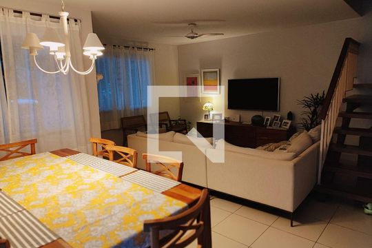 Sala de Jantar de casa de condomínio à venda com 4 quartos, 140m² em Badu, Niterói