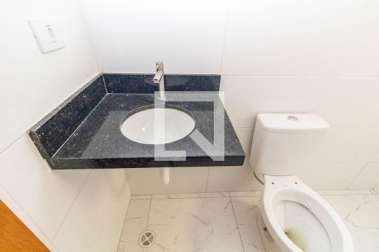 Banheiro de apartamento à venda com 2 quartos, 36m² em Vila Brasil, São Paulo