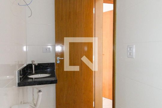 Banheiro de apartamento à venda com 2 quartos, 35m² em Vila Brasil, São Paulo