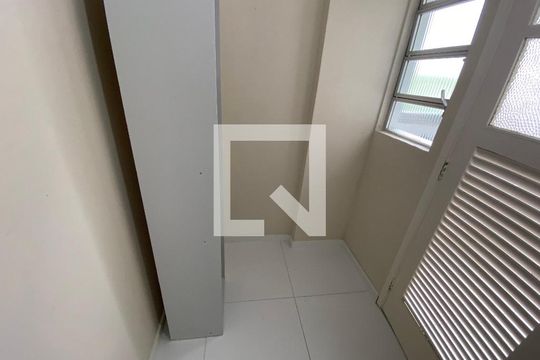 Dispensa de apartamento para alugar com 2 quartos, 70m² em Pechincha, Rio de Janeiro