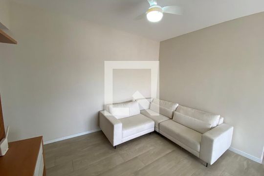 Sala de apartamento para alugar com 2 quartos, 70m² em Pechincha, Rio de Janeiro