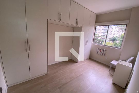 Quarto 1 de apartamento para alugar com 2 quartos, 70m² em Pechincha, Rio de Janeiro