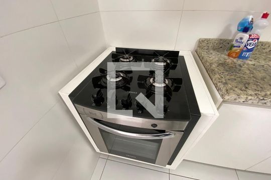Cozinha de apartamento para alugar com 2 quartos, 70m² em Pechincha, Rio de Janeiro