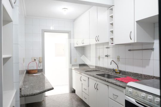 Cozinha de apartamento para alugar com 3 quartos, 89m² em Vila Regente Feijó, São Paulo