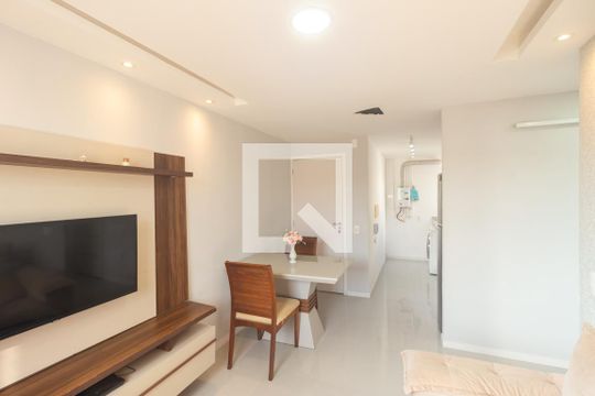 Sala de apartamento para alugar com 2 quartos, 40m² em Guaratiba, Rio de Janeiro