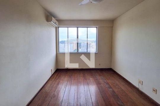 Sala de apartamento à venda com 2 quartos, 80m² em Fonseca, Niterói