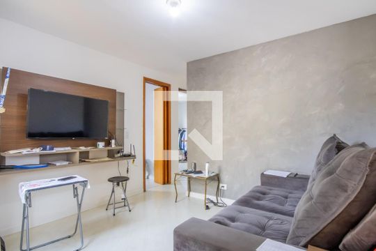 Sala de apartamento à venda com 2 quartos, 45m² em Conceicao, Osasco
