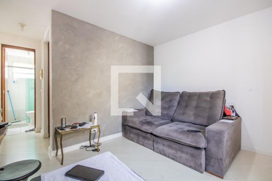 Sala de apartamento à venda com 2 quartos, 45m² em Conceicao, Osasco