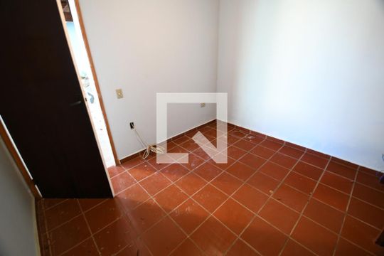 Quarto de Serviço de casa de condomínio à venda com 3 quartos, 300m² em Jardim Botânico (sousas), Campinas