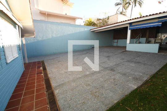 Garagem de casa de condomínio à venda com 3 quartos, 300m² em Jardim Botânico (sousas), Campinas