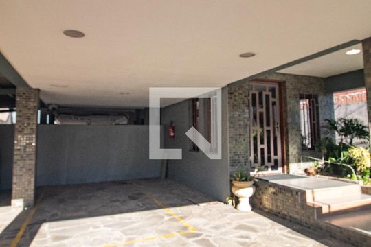 Garagem de apartamento para alugar com 2 quartos, 126m² em Santana, Porto Alegre