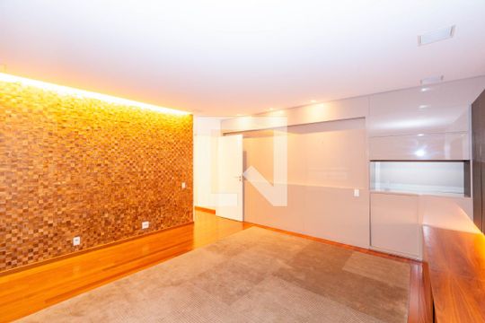 Sala 2 de apartamento à venda com 3 quartos, 470m² em Santa Lúcia, Belo Horizonte