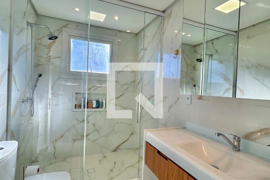 Banheiro da Suíte 1 de apartamento à venda com 3 quartos, 139m² em Morro do Espelho, São Leopoldo