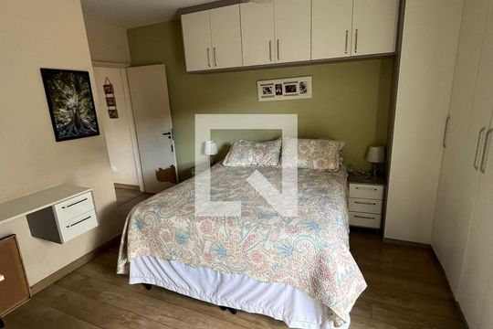 Casa à venda com 3 quartos, 120m² em Água Rasa, São Paulo
