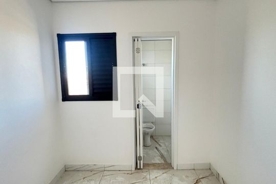 Suíte de apartamento à venda com 2 quartos, 78m² em Parque Erasmo Assunção, Santo André