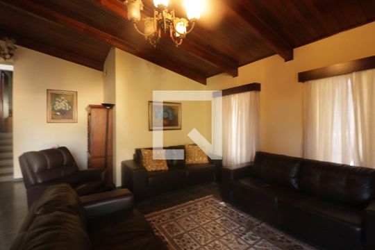 Casa à venda com 4 quartos, 300m² em Jardim Paulista I, Jundiaí