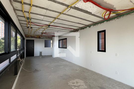 Sala/Quarto de apartamento à venda com 1 quarto, 60m² em Pinheiros, São Paulo