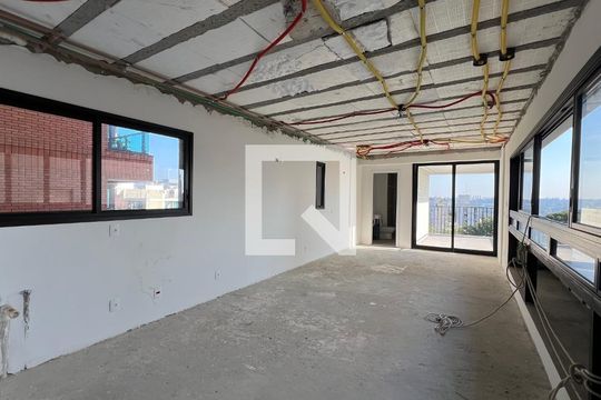 Sala/Quarto de apartamento à venda com 1 quarto, 60m² em Pinheiros, São Paulo