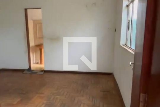 Casa para alugar com 6 quartos, 320m² em Céu Azul, Belo Horizonte